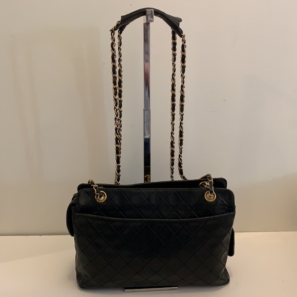 SOLD Chanel vintage shopping tote flap bag - Picture 4 of 12